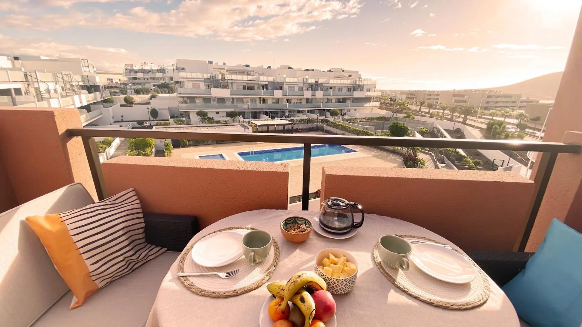 Apartment Bow Penthouse, On The Best Beach In El Medano La Tejita
